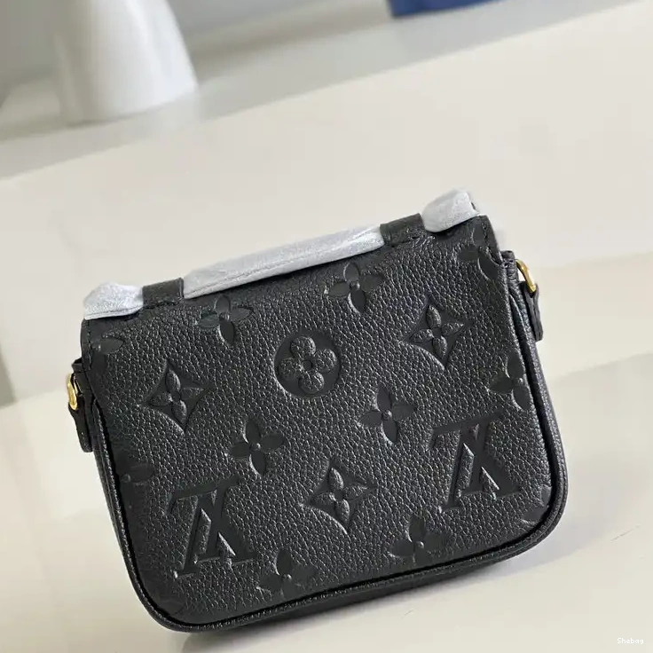Bag 2205YA0007 LV 0630
